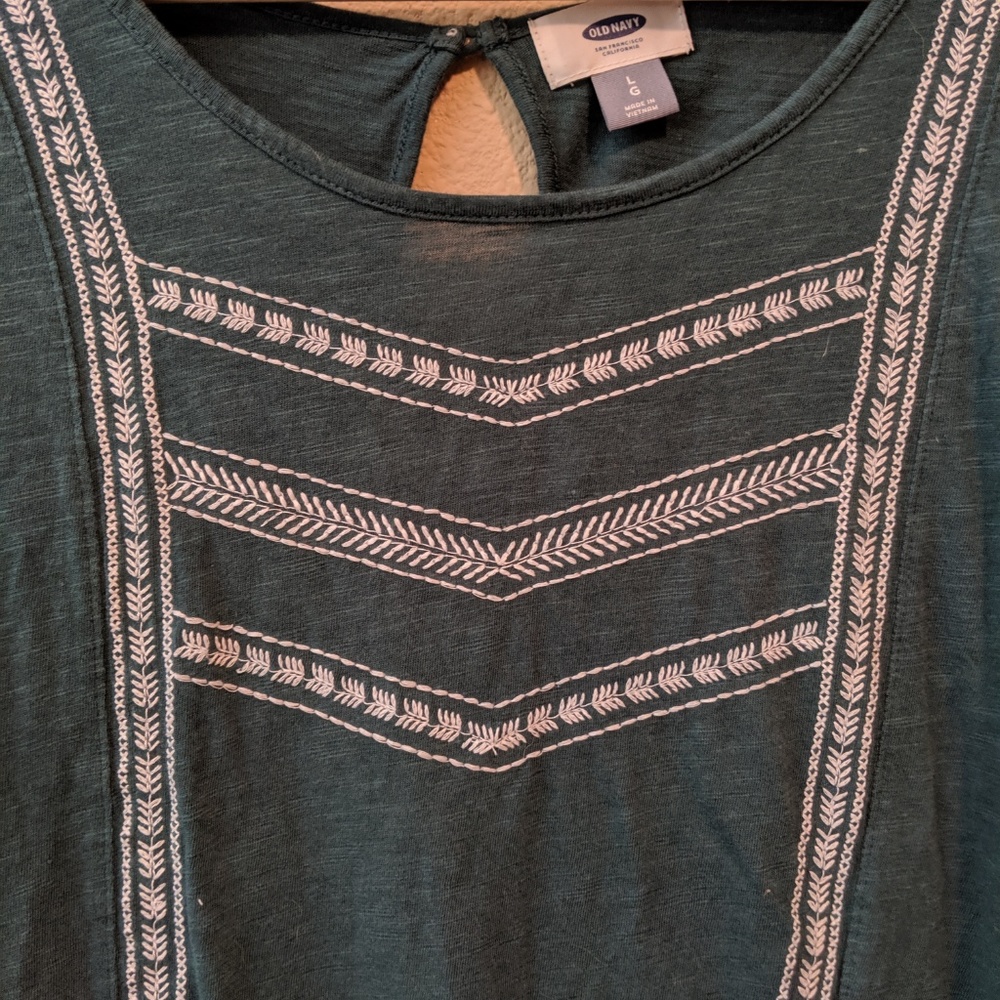 Old Navy Basic Basic Boho Tank - Picture 2 of 4